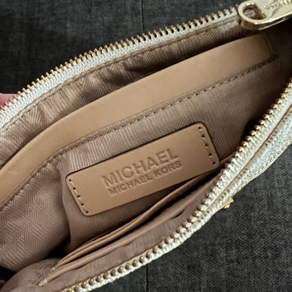 Michael Kors, bag, wallet - Picture 8 of 10